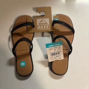 Reef Black and Tan Sandals